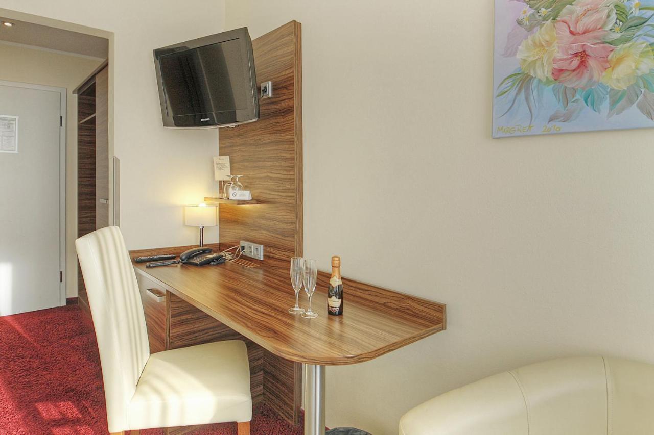 Gröbenzell Hotel Da Vinci מראה חיצוני תמונה