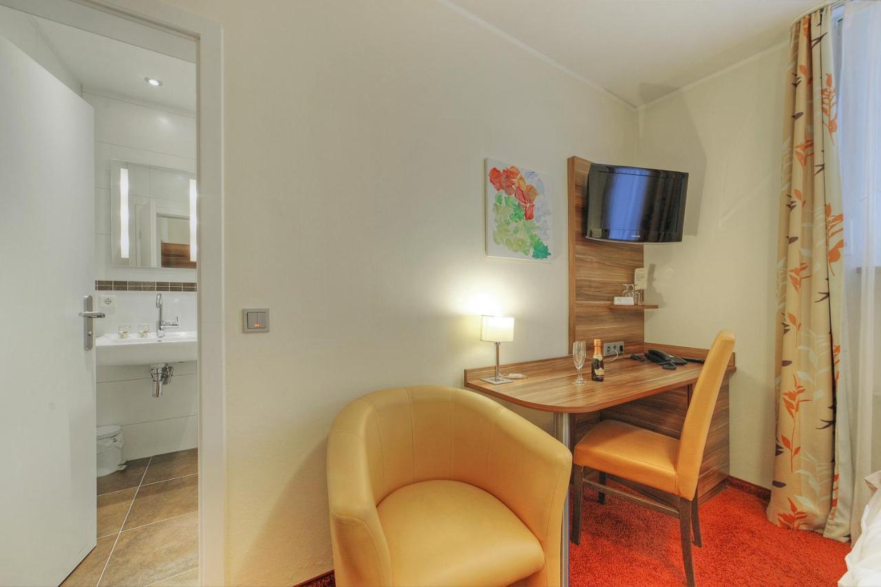 Gröbenzell Hotel Da Vinci מראה חיצוני תמונה