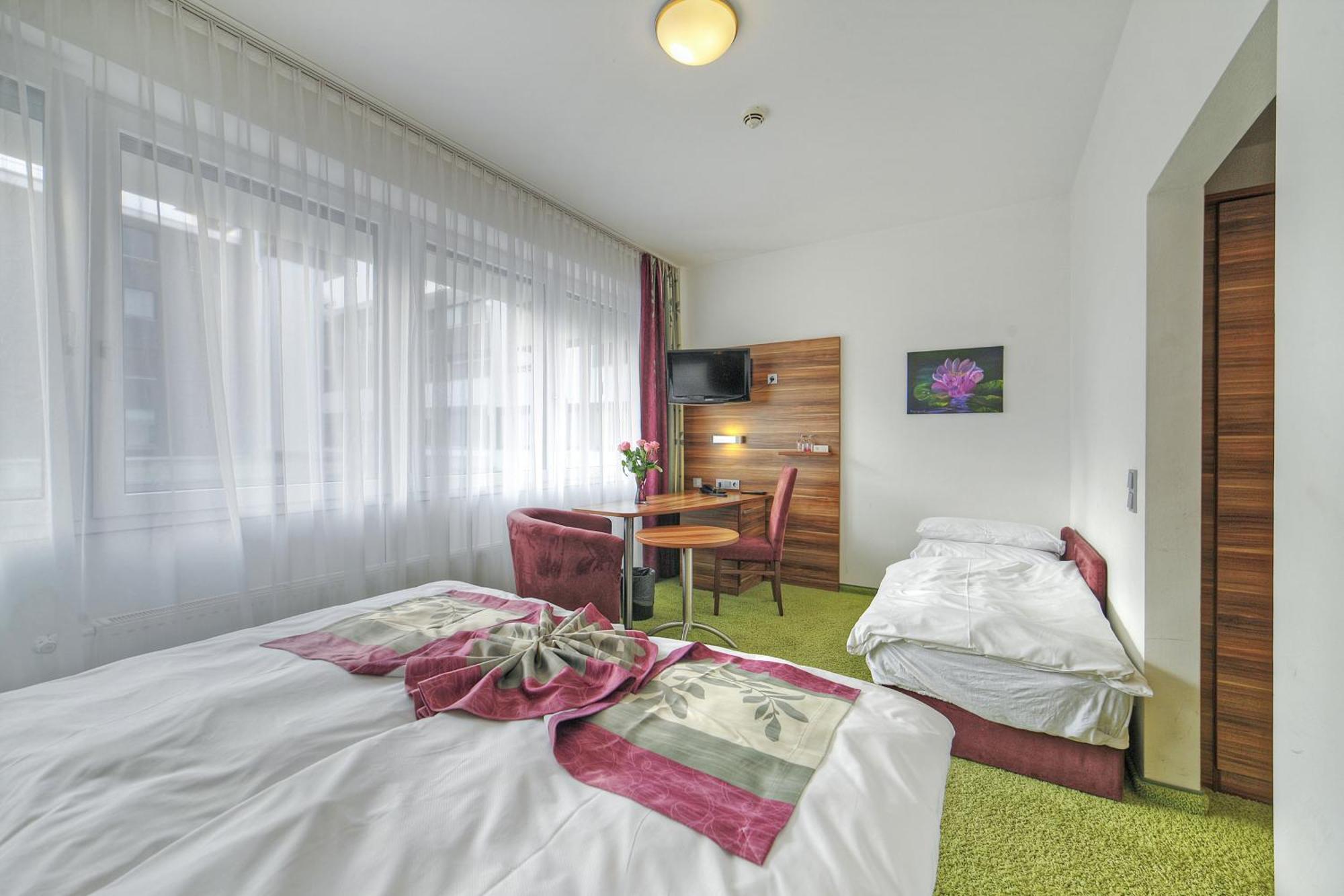 Gröbenzell Hotel Da Vinci חדר תמונה