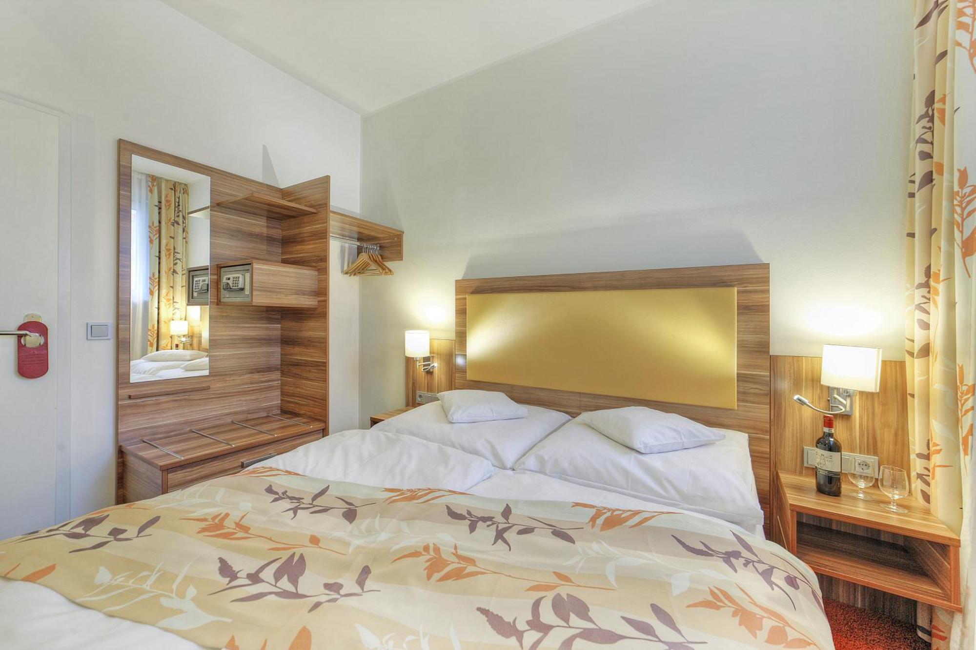 Gröbenzell Hotel Da Vinci חדר תמונה